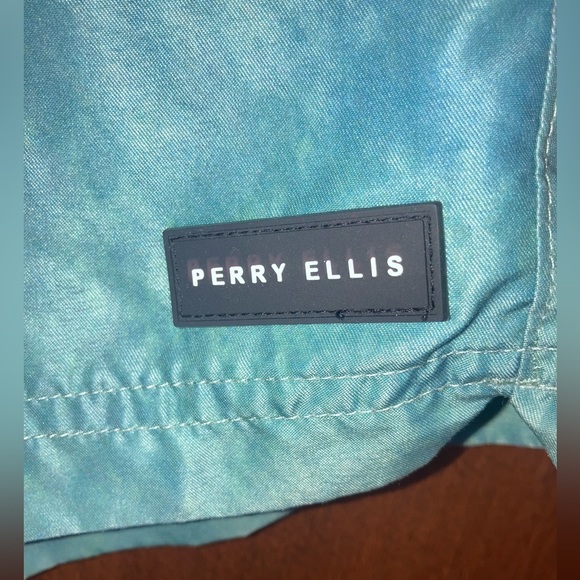 Perry Ellis Swim Shorts Men’s - Picture 2 of 4